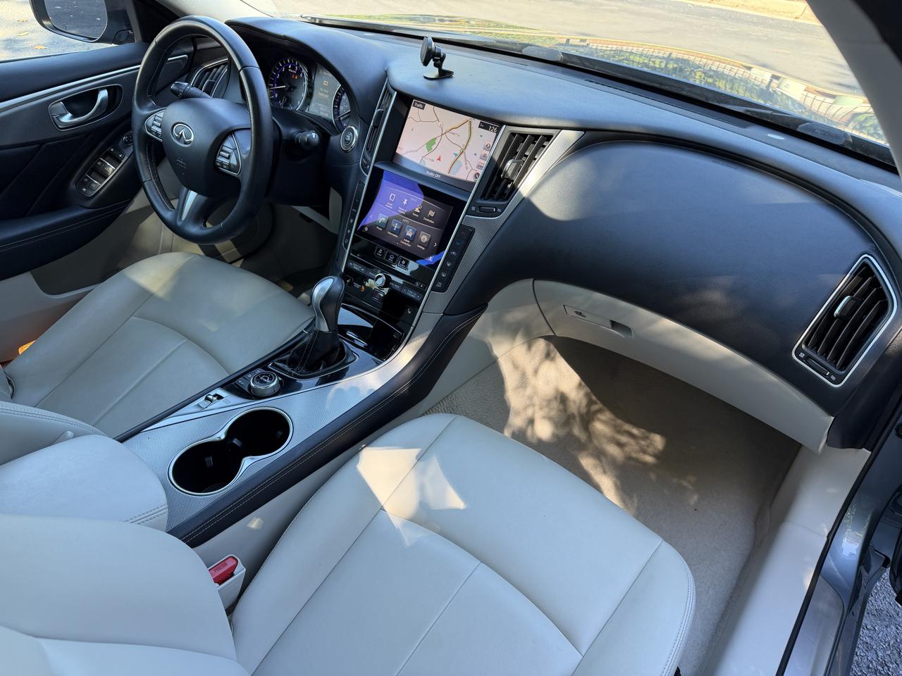 Infiniti Q50 photo 39