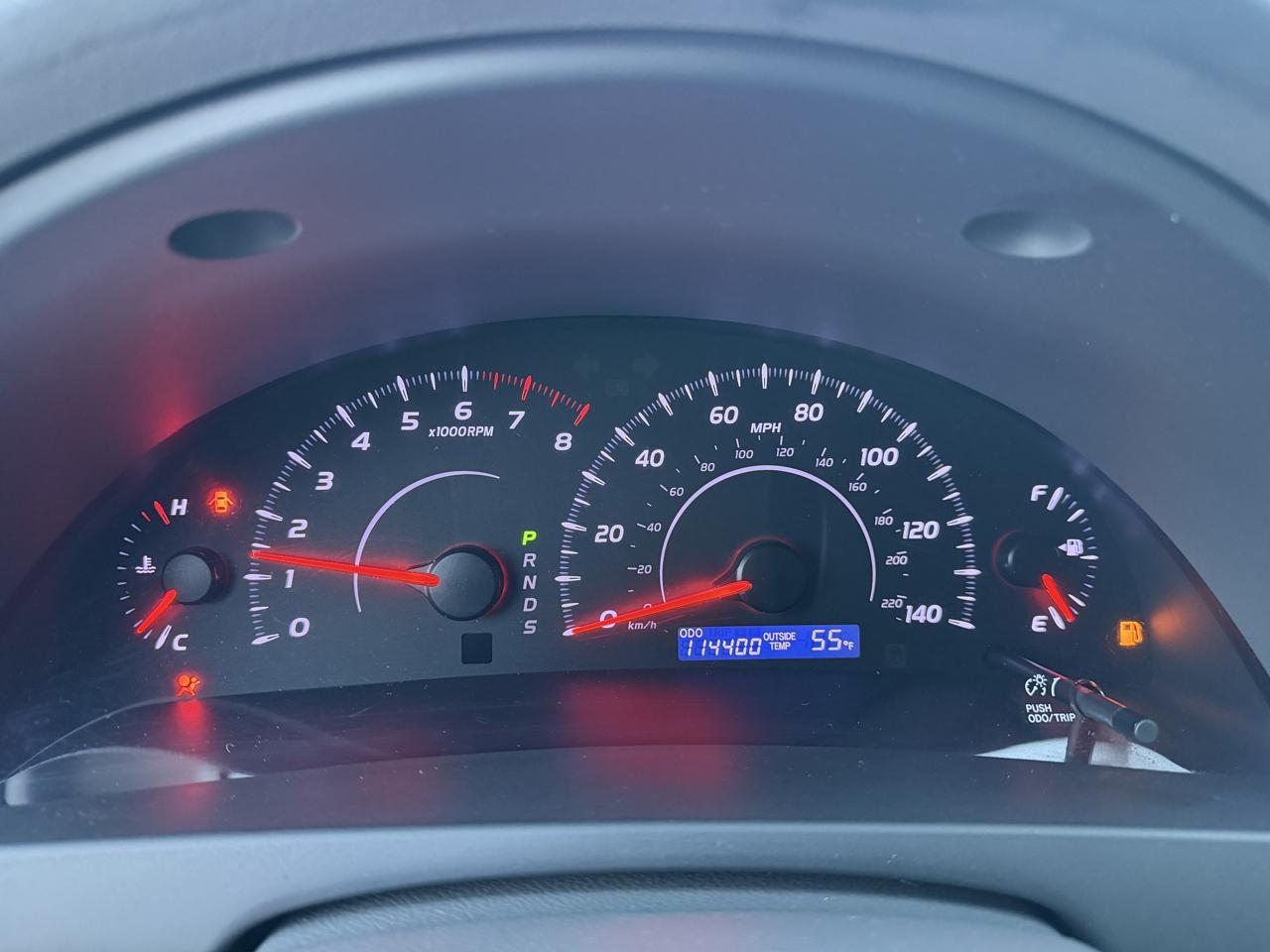 Toyota Camry LE 6-Spd AT 2011