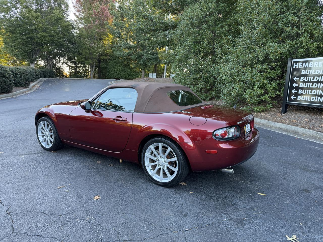 Mazda MX-5 Miata Grand Touring 2006