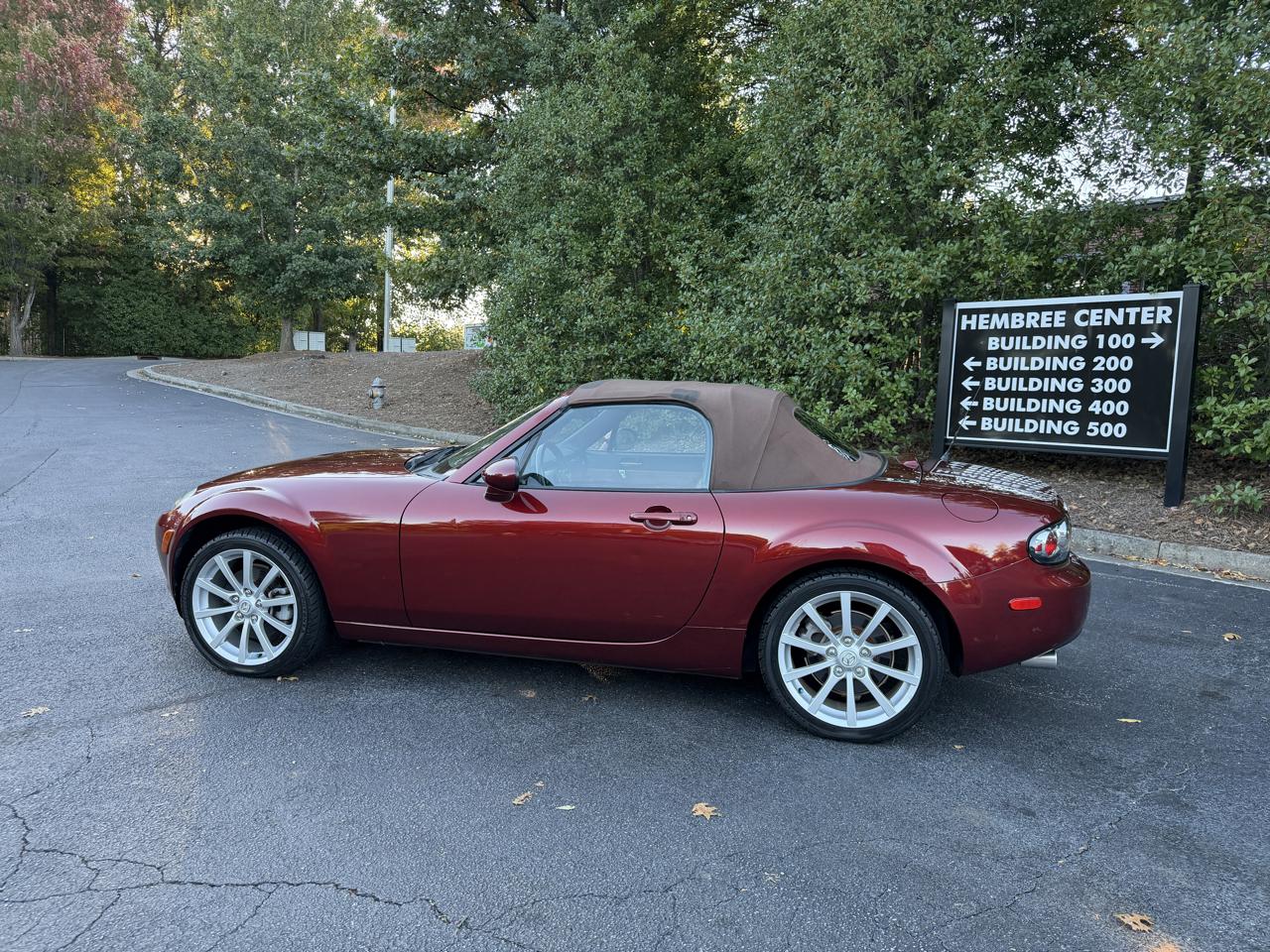Mazda MX-5 Miata Grand Touring 2006