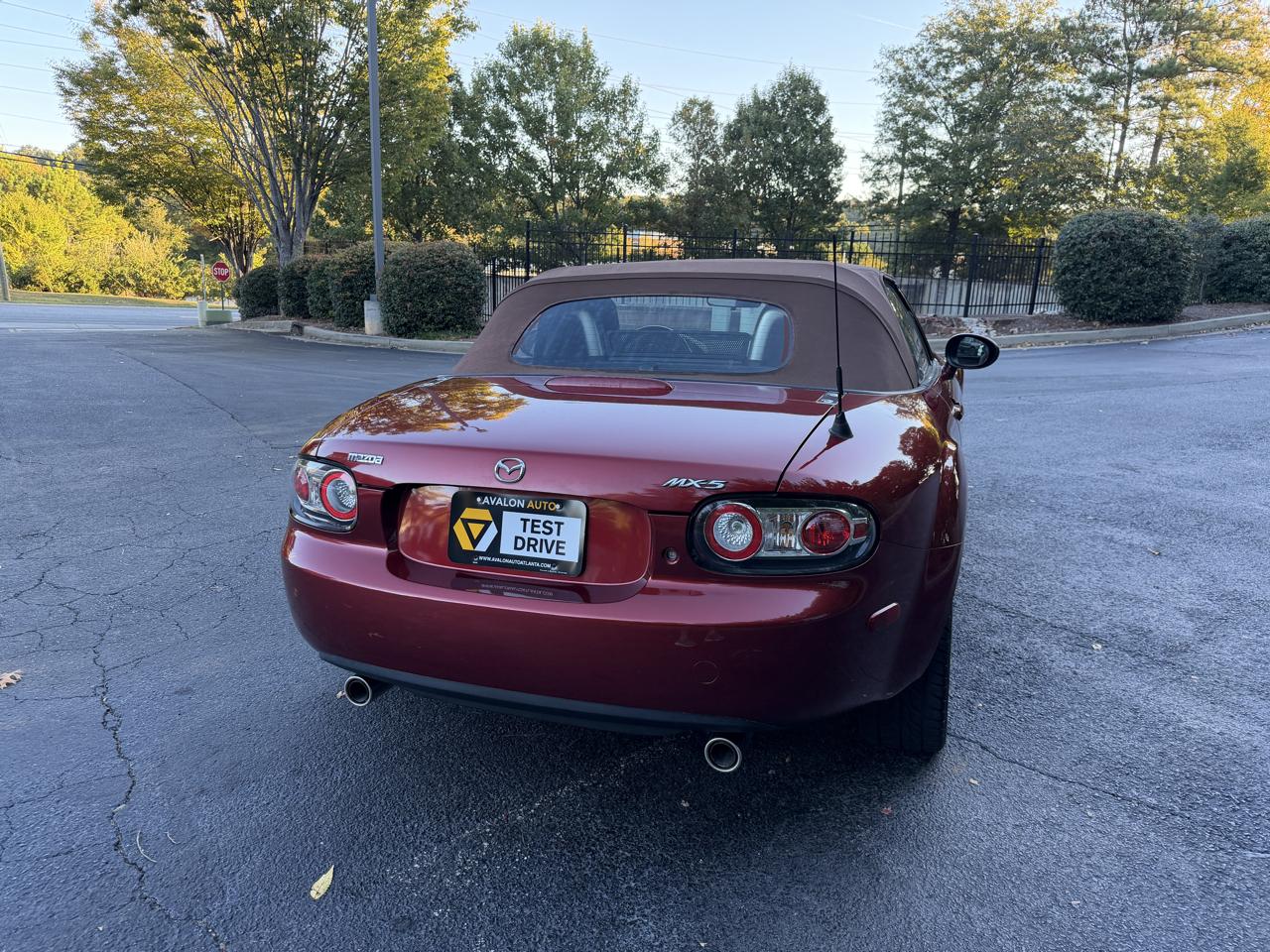 Mazda MX-5 Miata Grand Touring 2006
