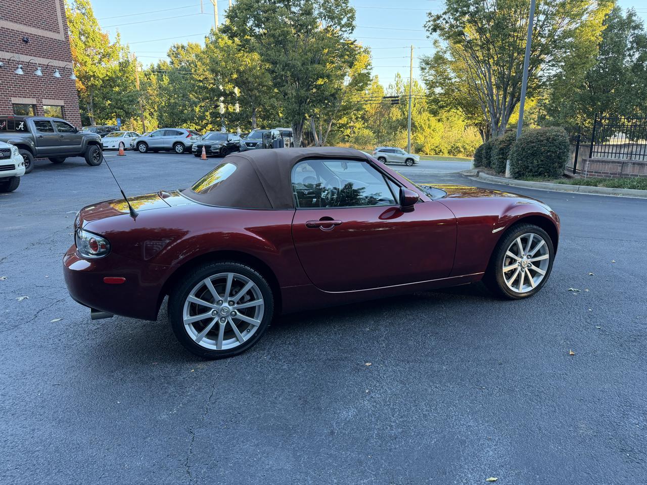Mazda MX-5 Miata Grand Touring 2006