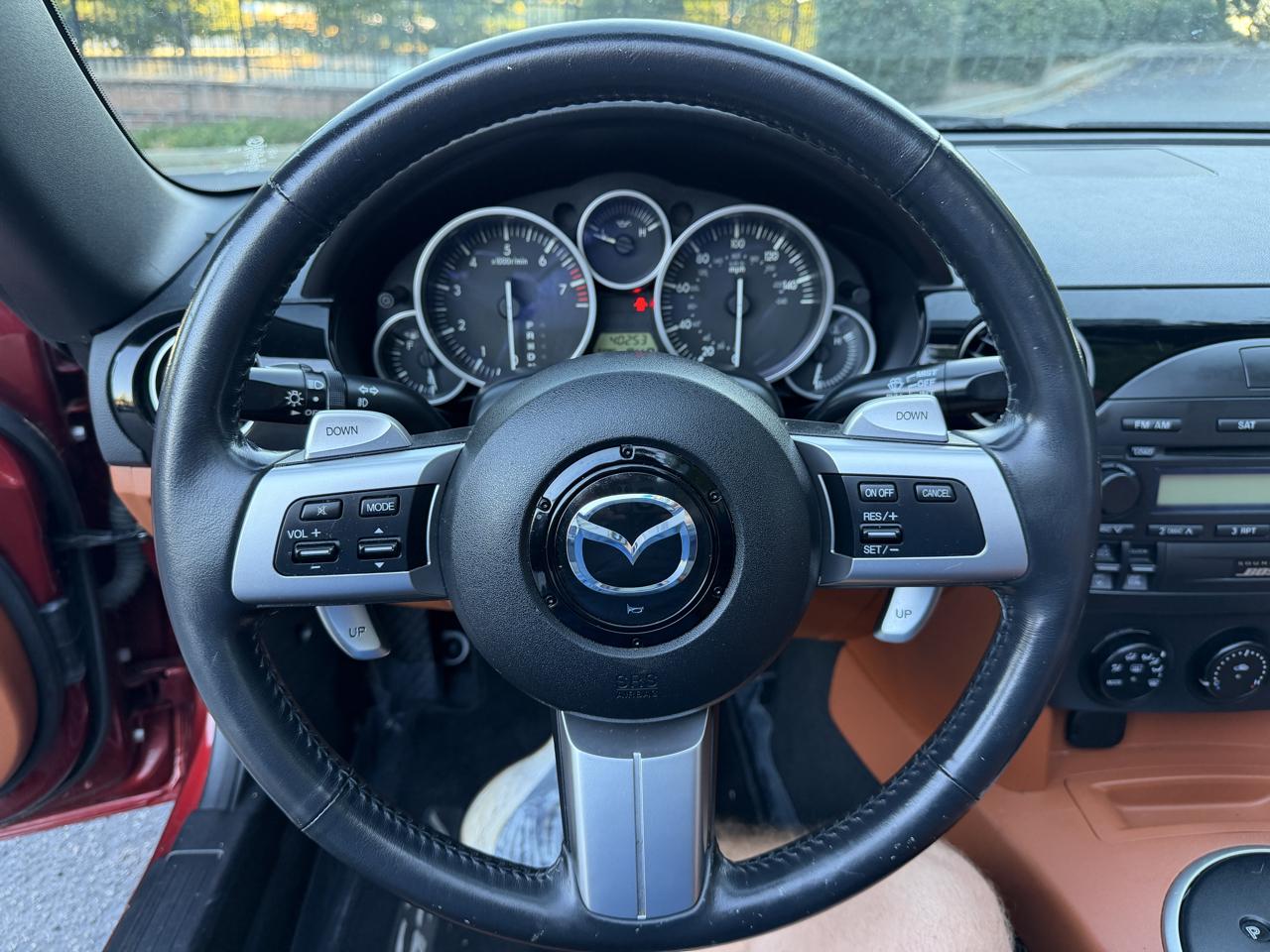 Mazda MX-5 Miata Grand Touring 2006