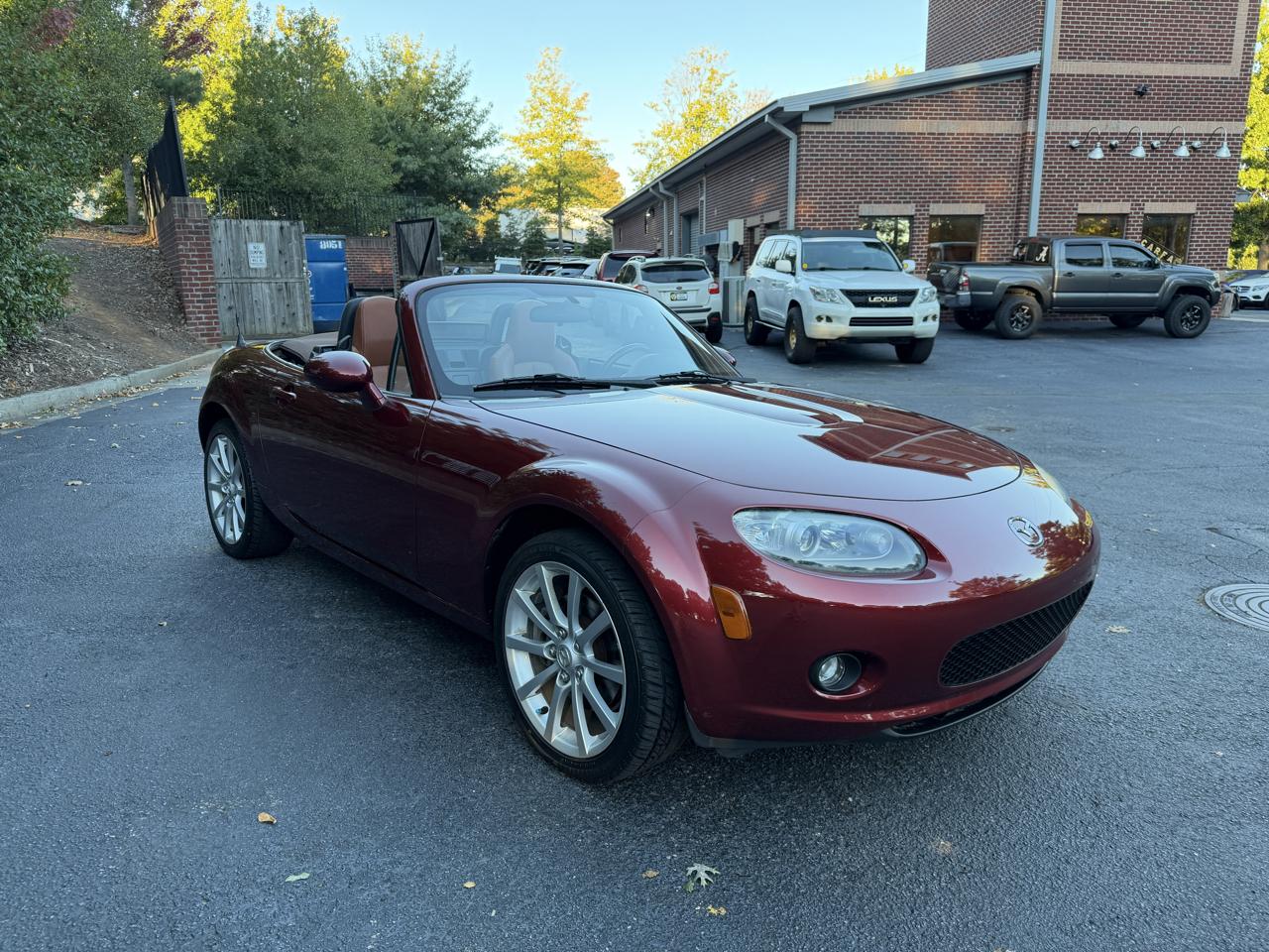 Mazda MX-5 Miata Grand Touring 2006