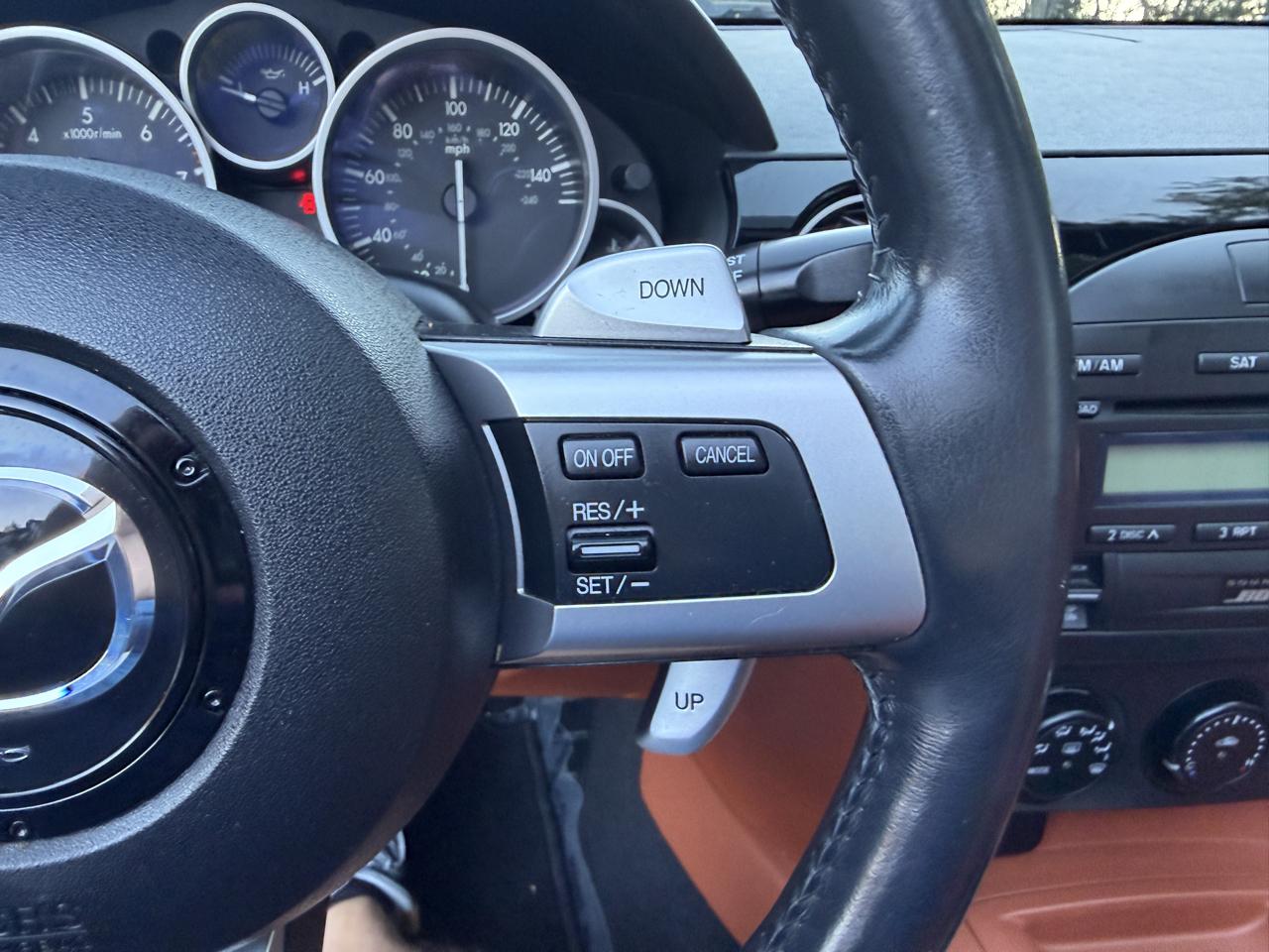 Mazda MX-5 Miata Grand Touring 2006