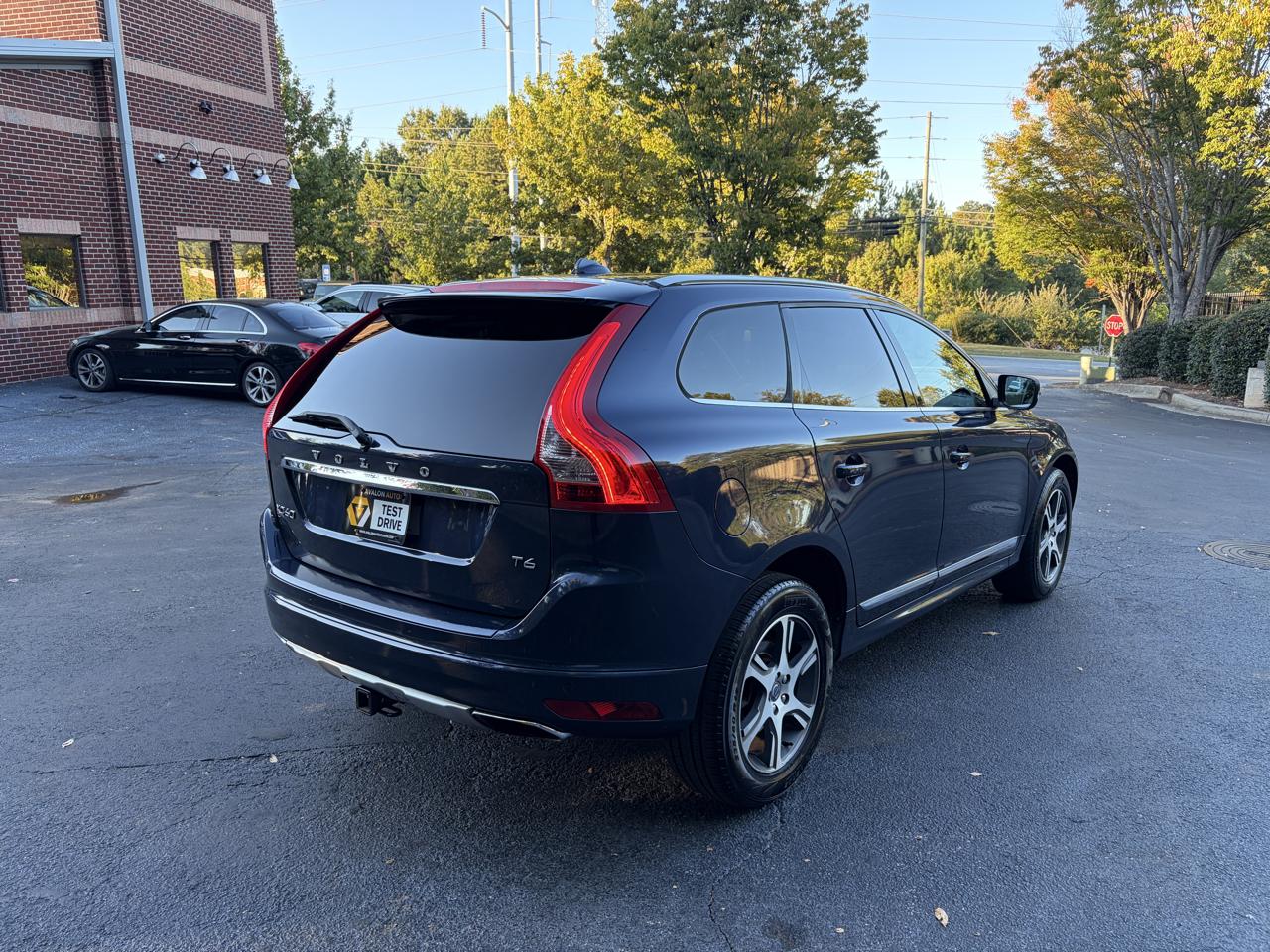 Volvo XC60 photo 8