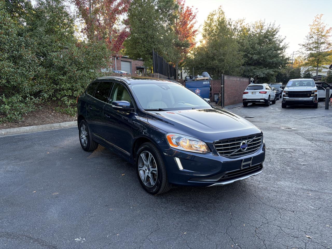 Volvo XC60 photo 11