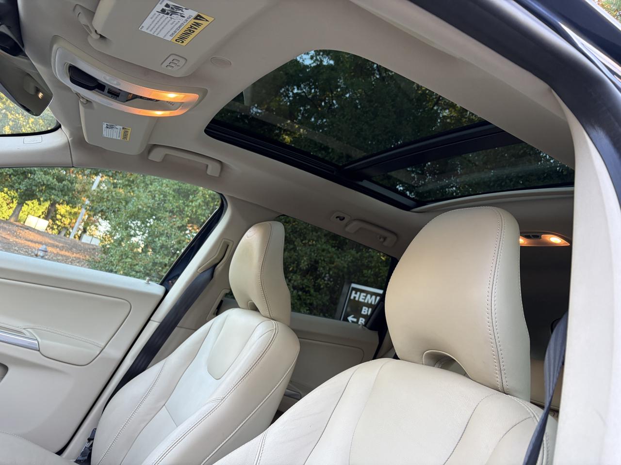 Volvo XC60 photo 27