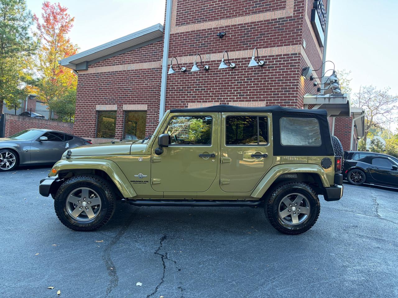 Jeep Wrangler Unlimited Sport 4WD 2013