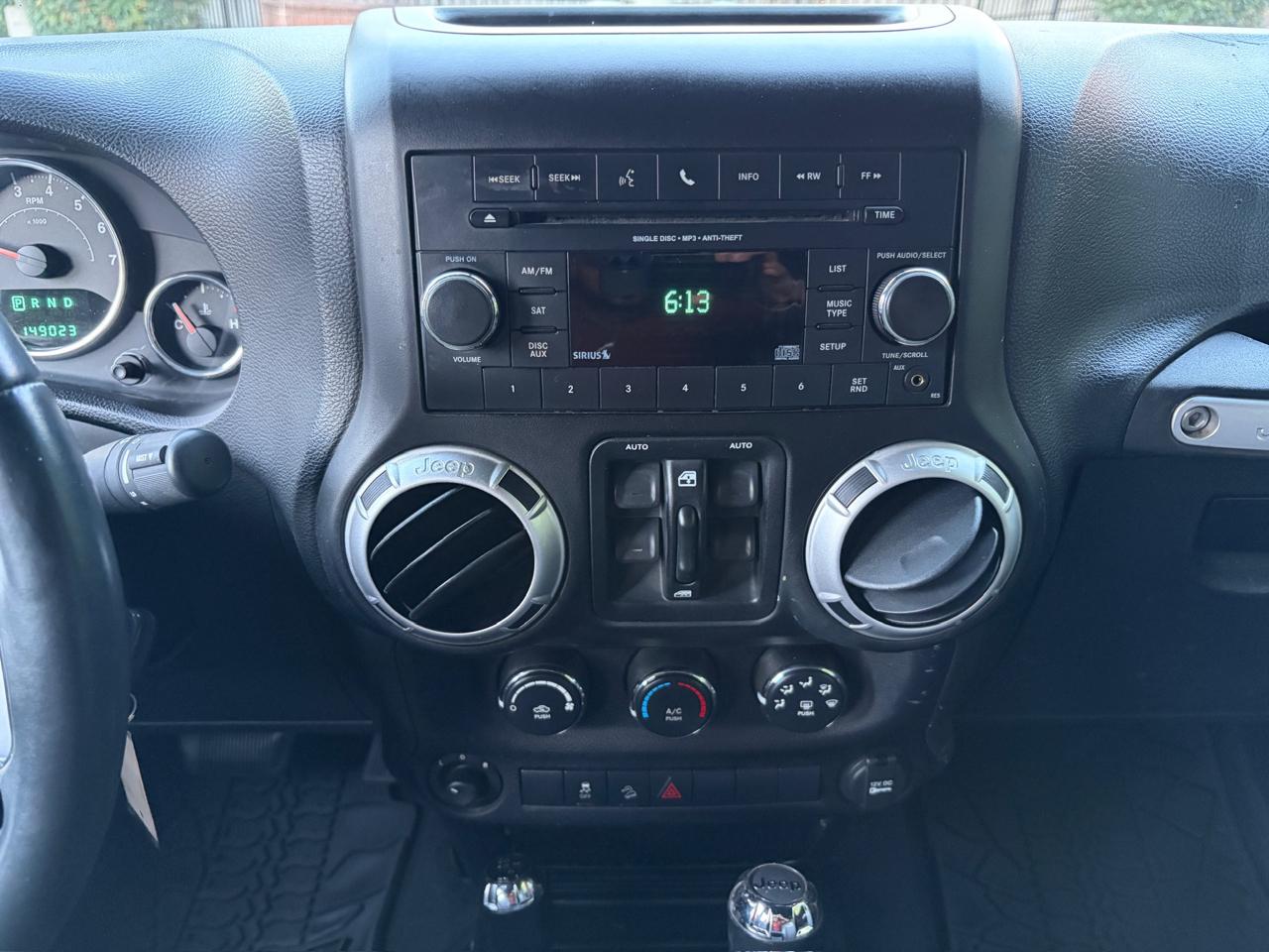 Jeep Wrangler Unlimited Sport 4WD 2013