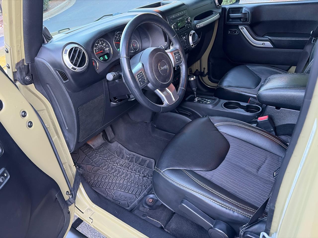 Jeep Wrangler Unlimited Sport 4WD 2013