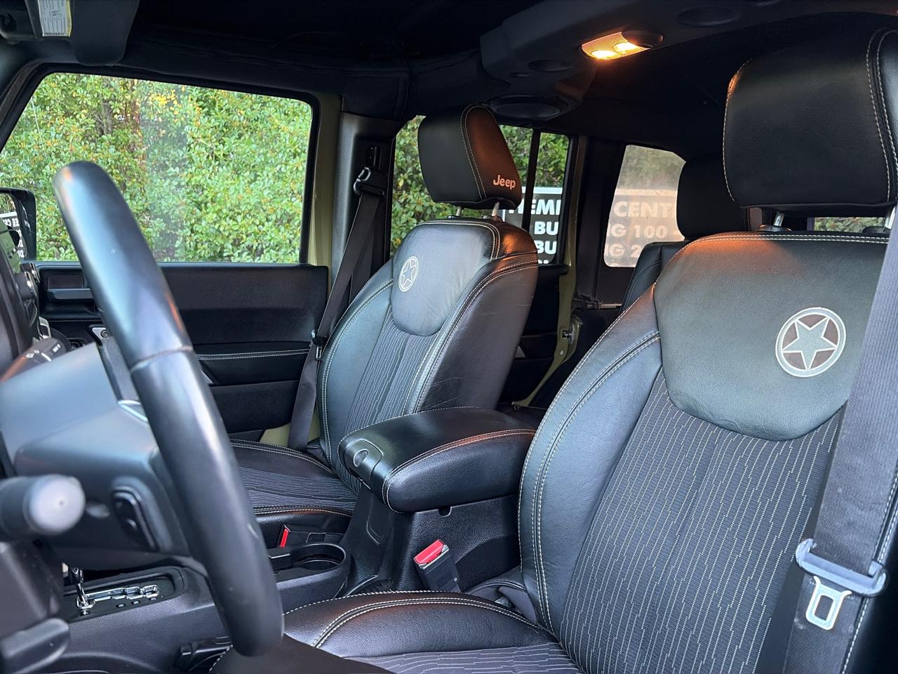 Jeep Wrangler Unlimited Sport 4WD 2013