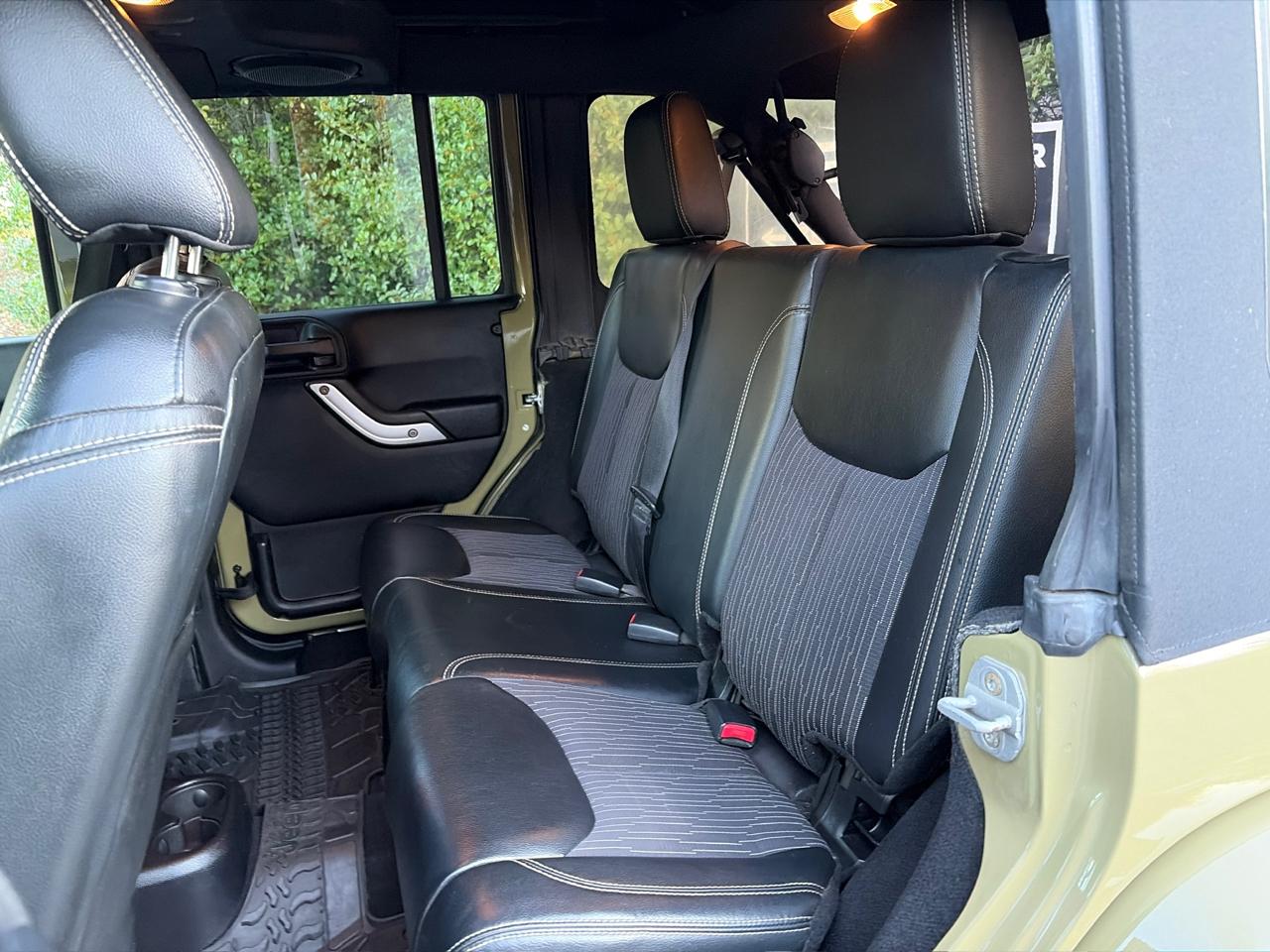 Jeep Wrangler Unlimited Sport 4WD 2013