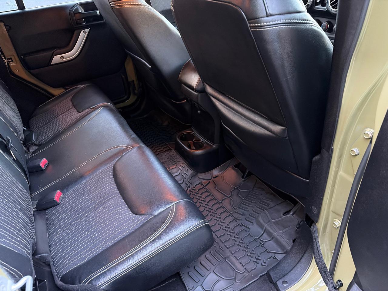 Jeep Wrangler Unlimited Sport 4WD 2013