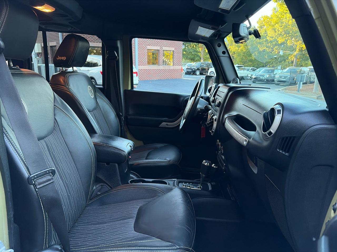 Jeep Wrangler Unlimited Sport 4WD 2013