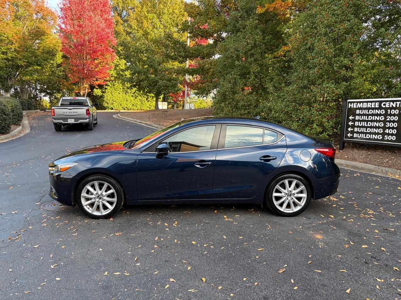 Mazda MAZDA3 s Grand Touring AT 4-Door 2017