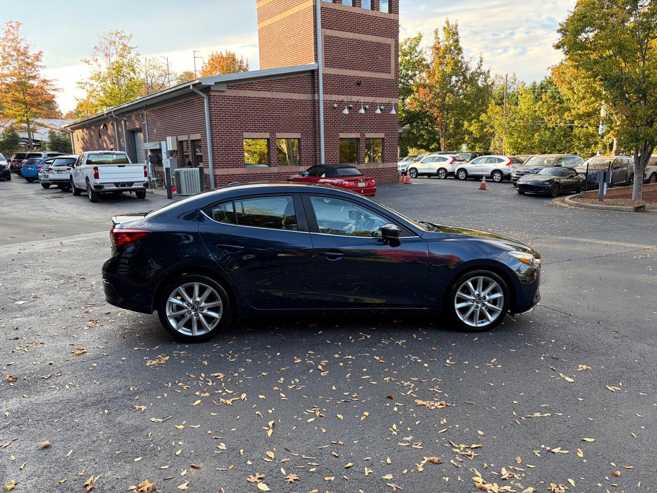 Mazda MAZDA3 s Grand Touring AT 4-Door 2017