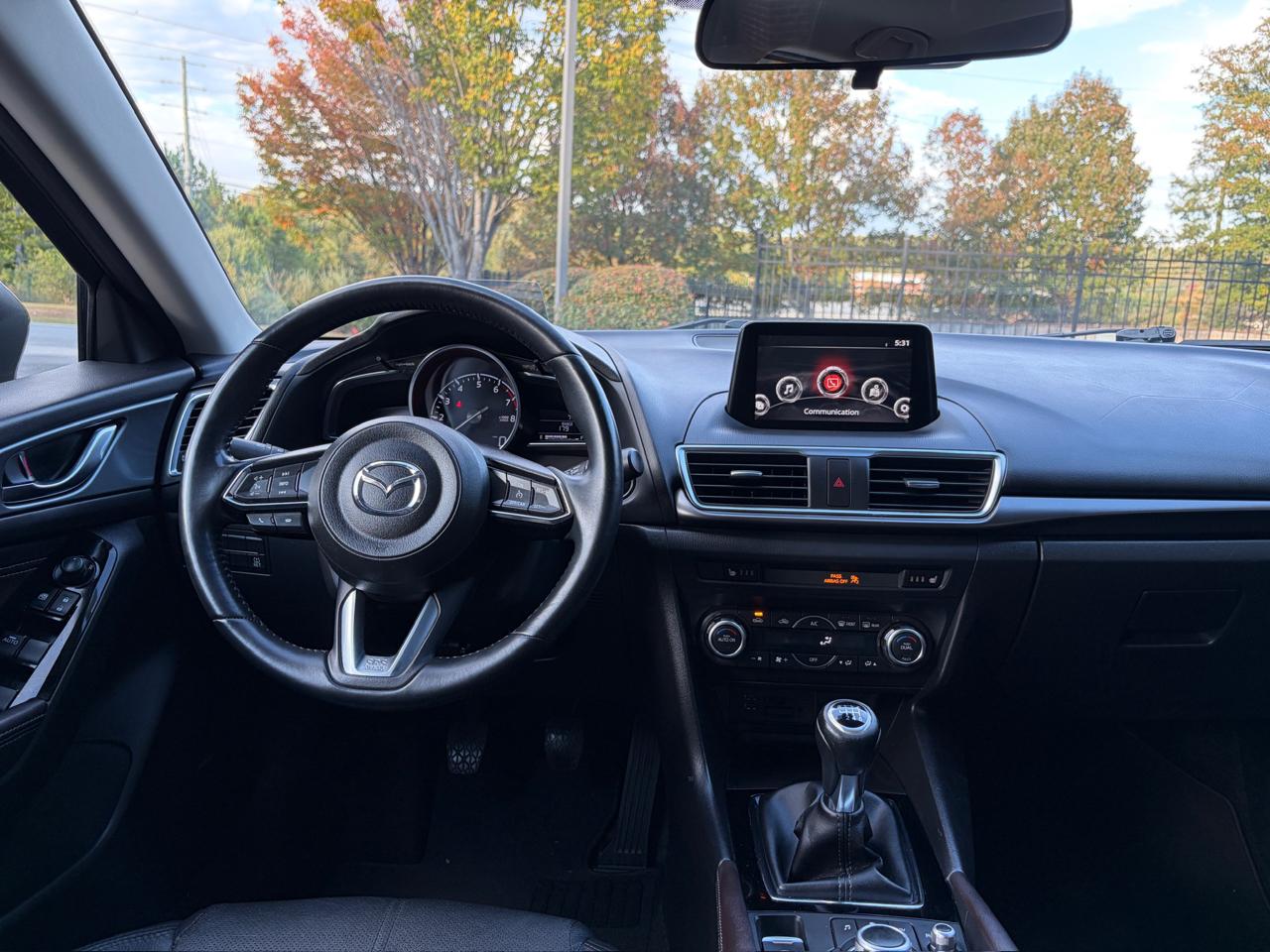 Mazda MAZDA3 s Grand Touring AT 4-Door 2017