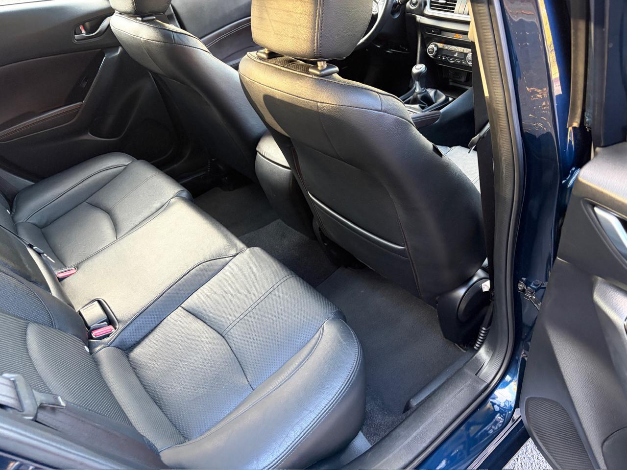 Mazda MAZDA3 s Grand Touring AT 4-Door 2017