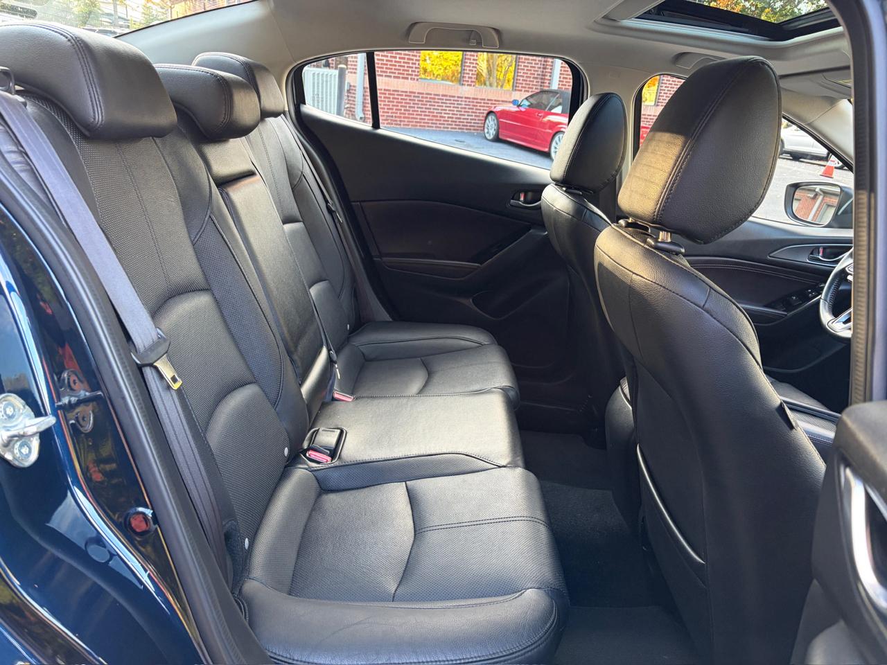 Mazda MAZDA3 s Grand Touring AT 4-Door 2017