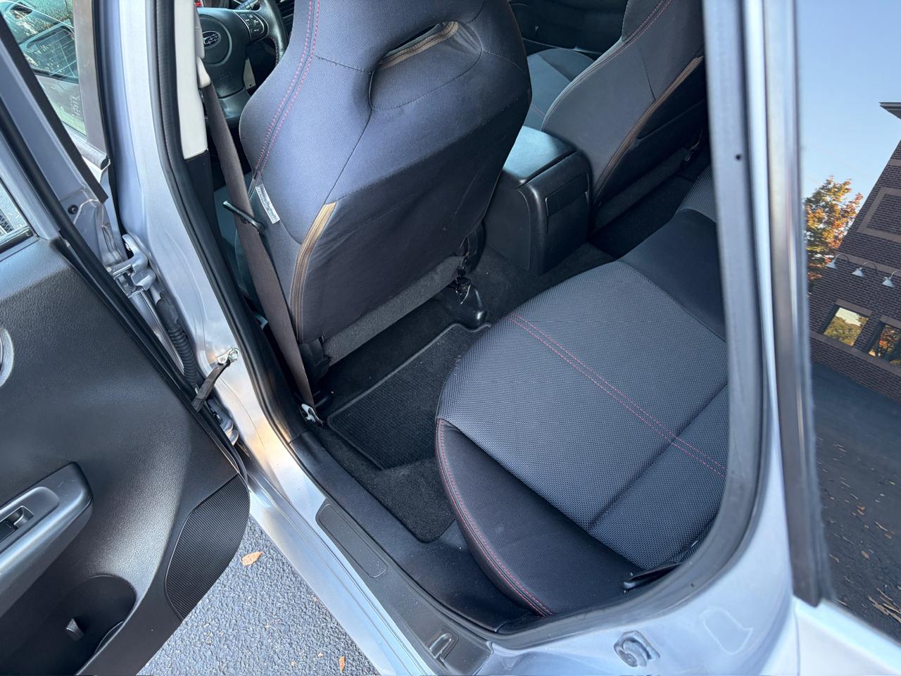 Subaru Impreza WRX 5-Door 2012