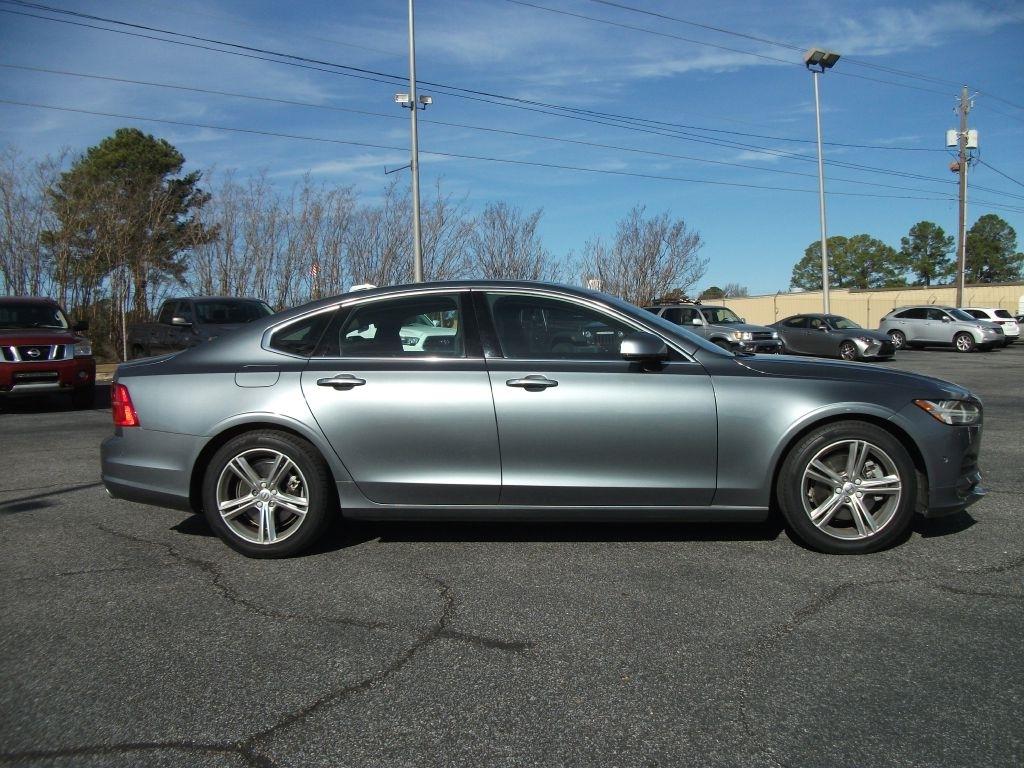 Volvo S90 T5 Momentum 2017