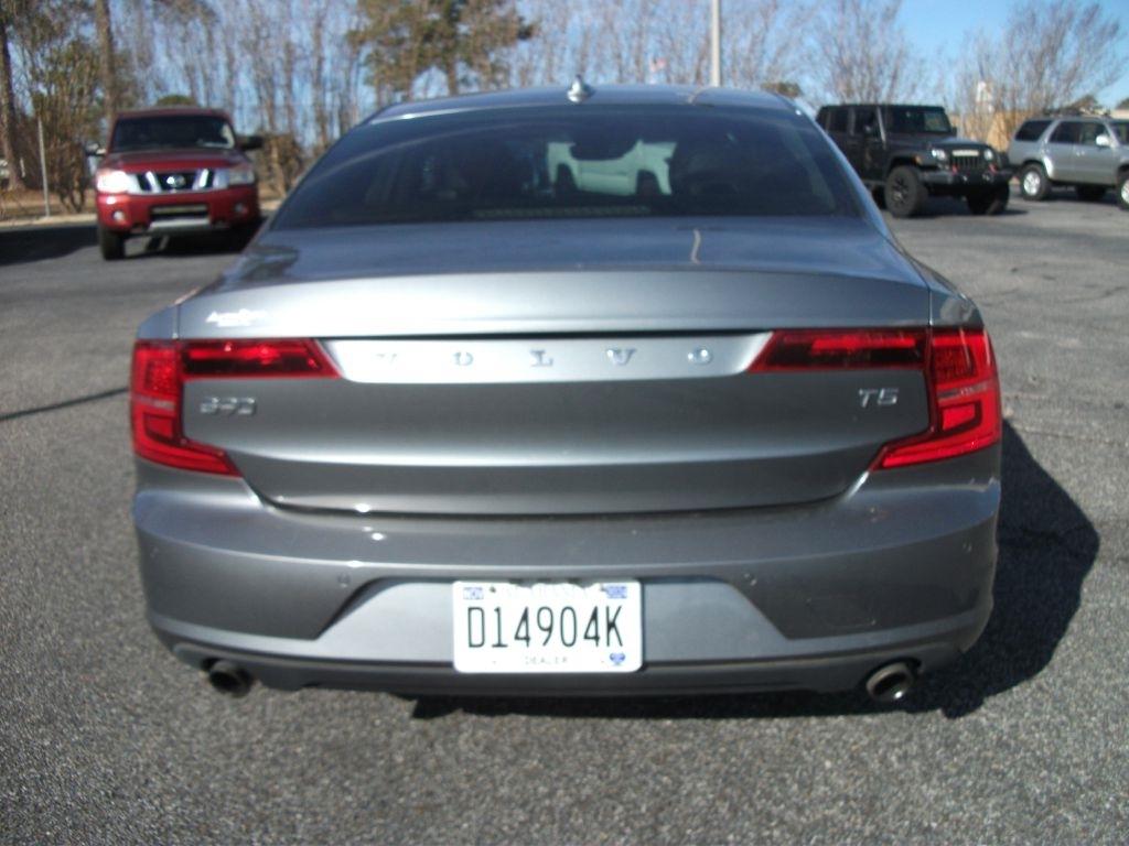 Volvo S90 T5 Momentum 2017