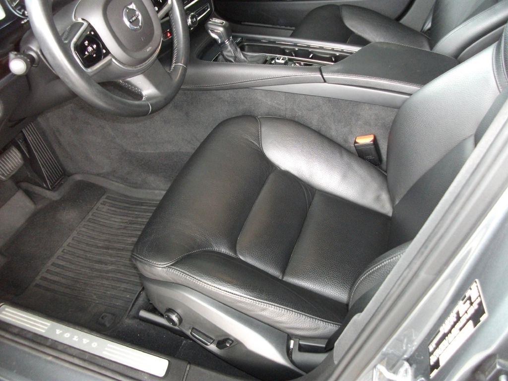 Volvo S90 T5 Momentum 2017