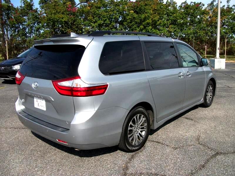 Toyota Sienna XLE 2019 Toyota Sienna XLE 2019