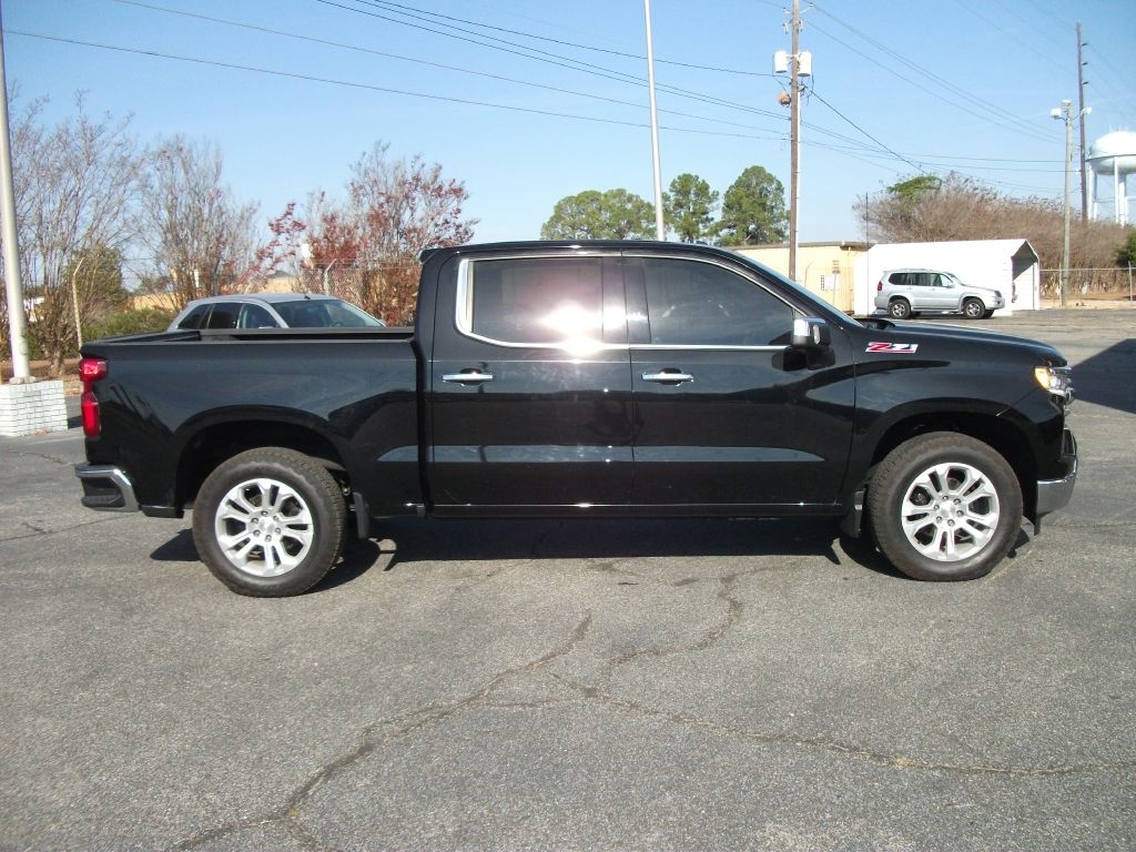Chevrolet Silverado 1500 LTZ Crew Cab 4WD 2022