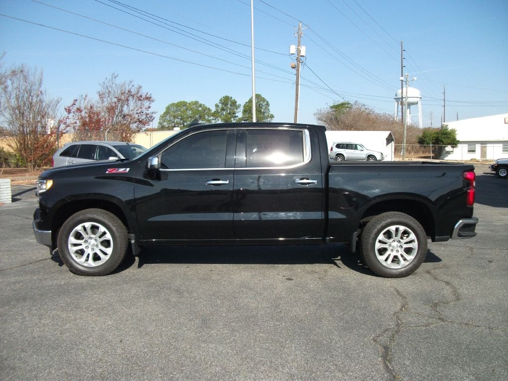 Chevrolet Silverado 1500 LTZ Crew Cab 4WD 2022