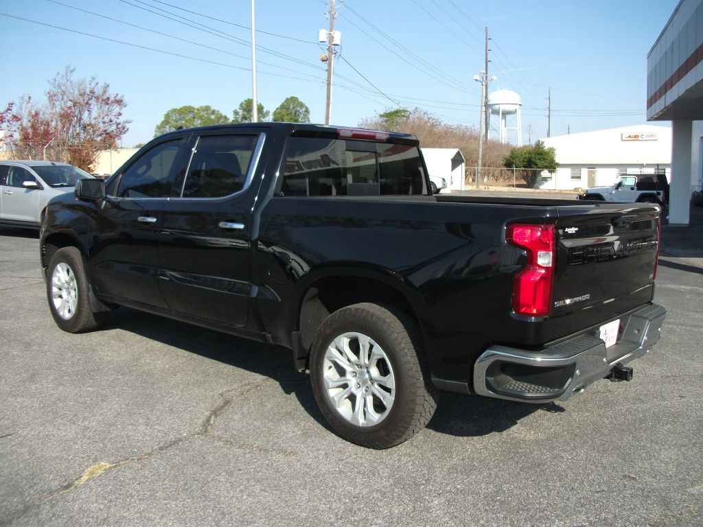 Chevrolet Silverado 1500 LTZ Crew Cab 4WD 2022