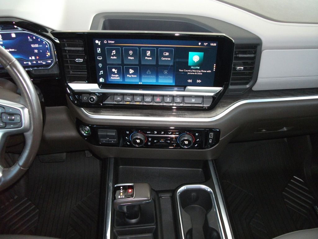 Chevrolet Silverado 1500 LTZ Crew Cab 4WD 2022