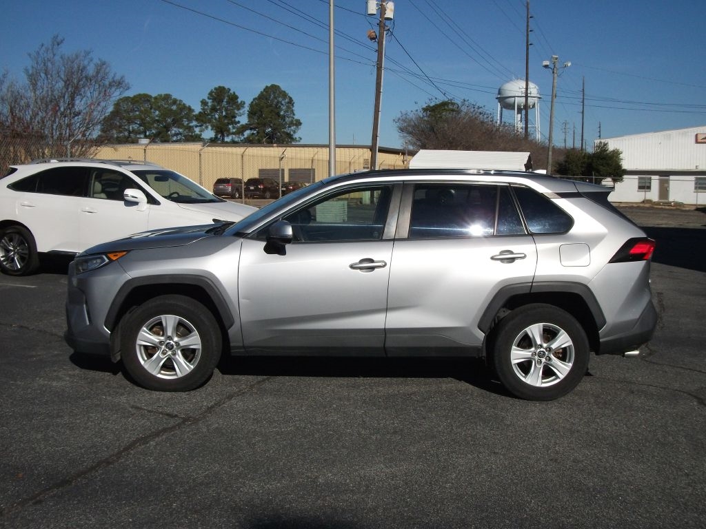 Toyota RAV4 XLE 2019