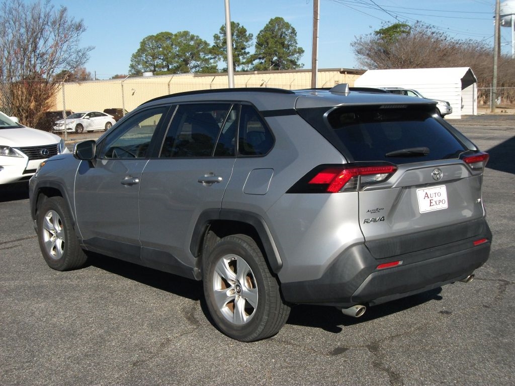Toyota RAV4 XLE 2019