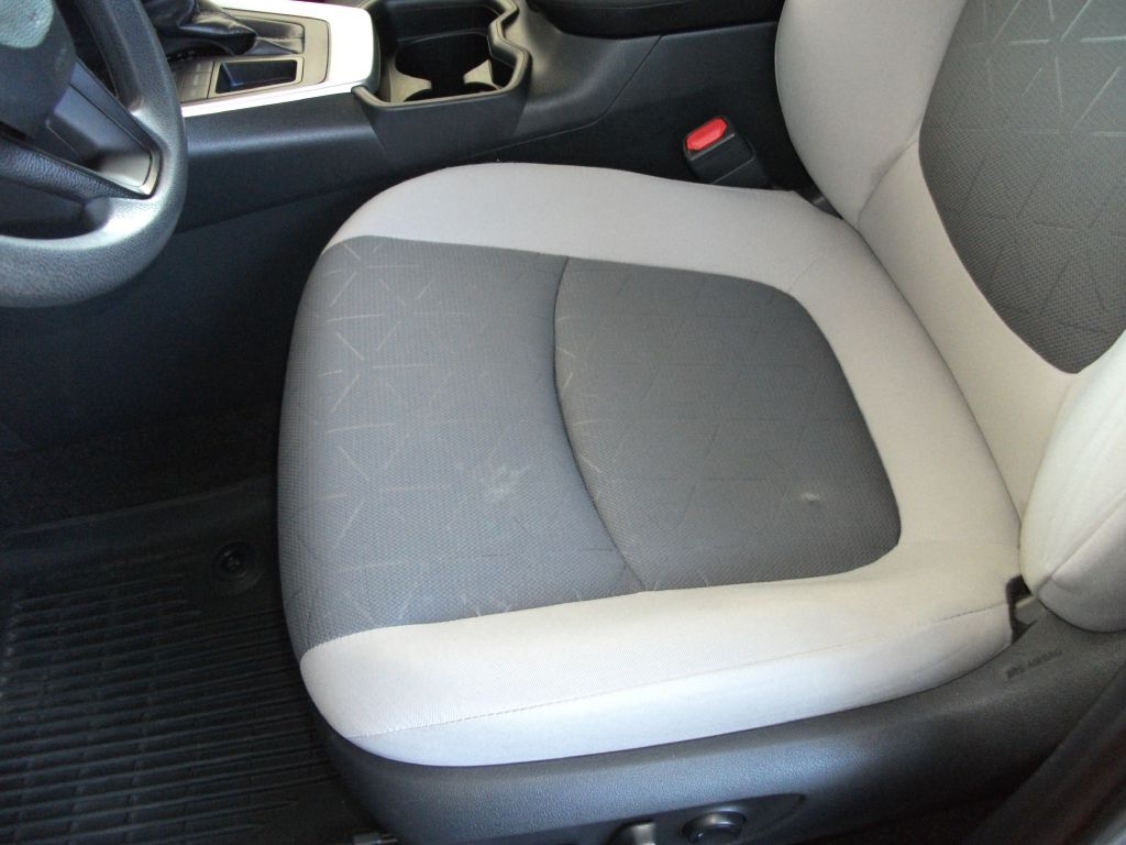 Toyota RAV4 XLE 2019