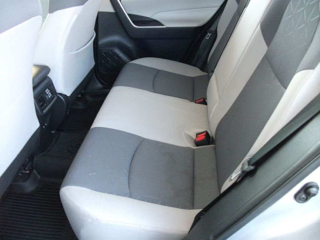 Toyota RAV4 XLE 2019