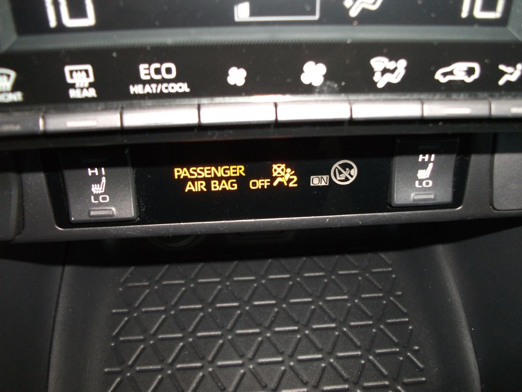 Toyota RAV4 XLE 2019