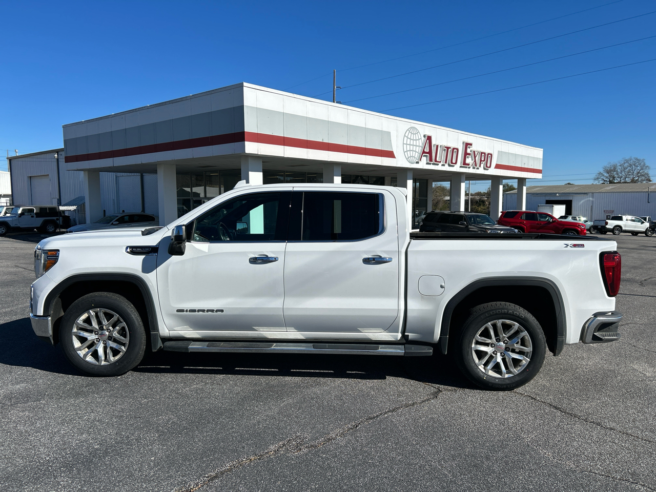 GMC Sierra 1500 Limited SLT Crew Cab Short Box 4WD 2022