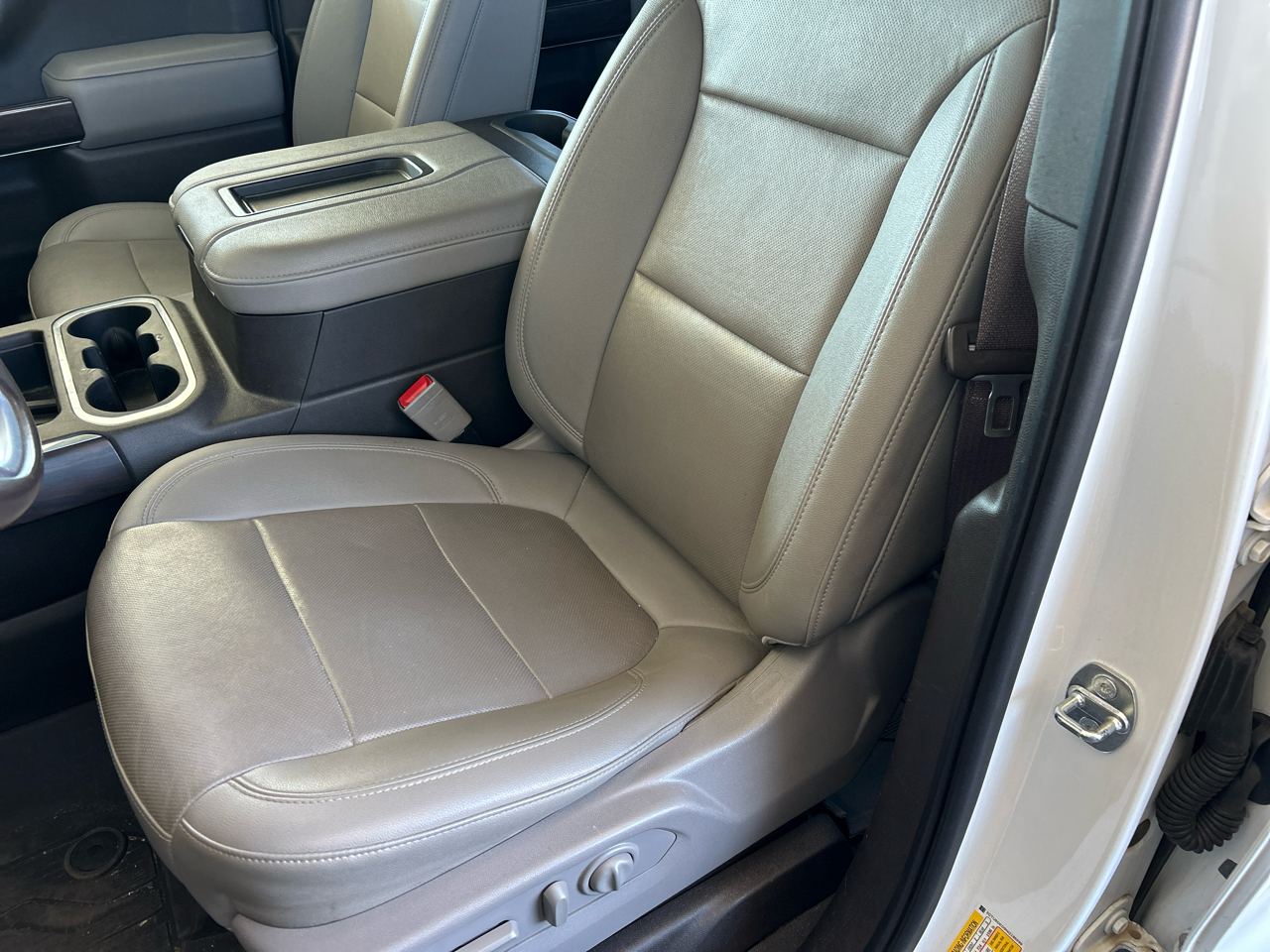 GMC Sierra 1500 Limited SLT Crew Cab Short Box 4WD 2022