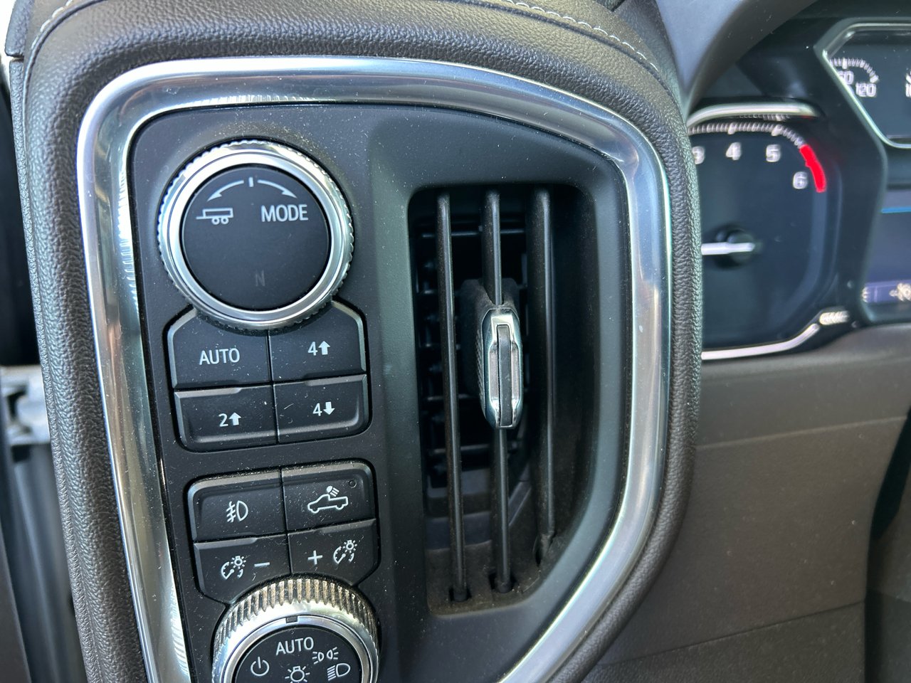 GMC Sierra 1500 Limited SLT Crew Cab Short Box 4WD 2022