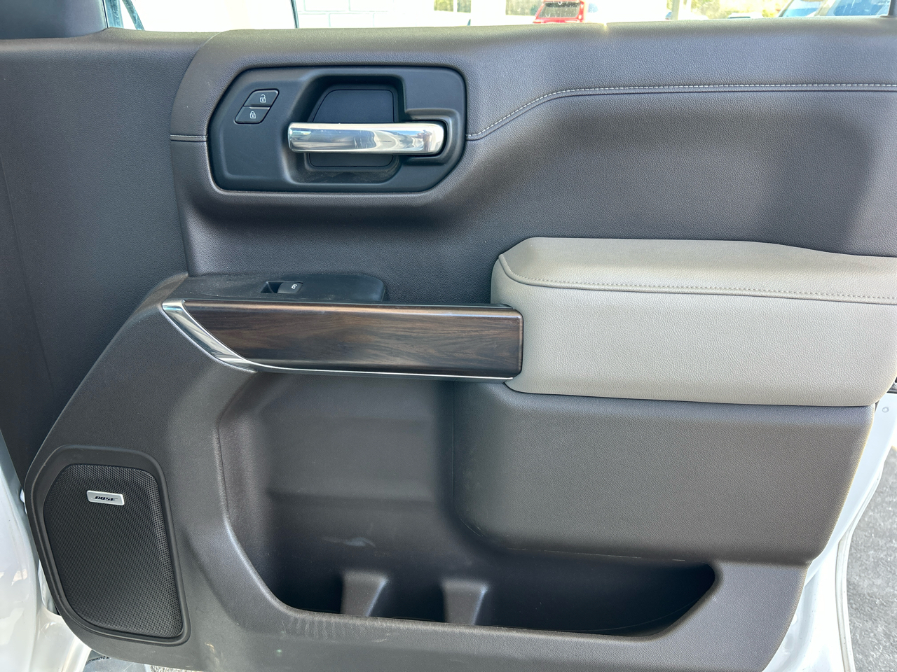 GMC Sierra 1500 Limited SLT Crew Cab Short Box 4WD 2022