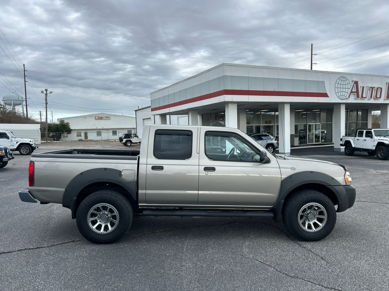 Nissan Frontier XE-V6 Crew Cab 2WD 2003