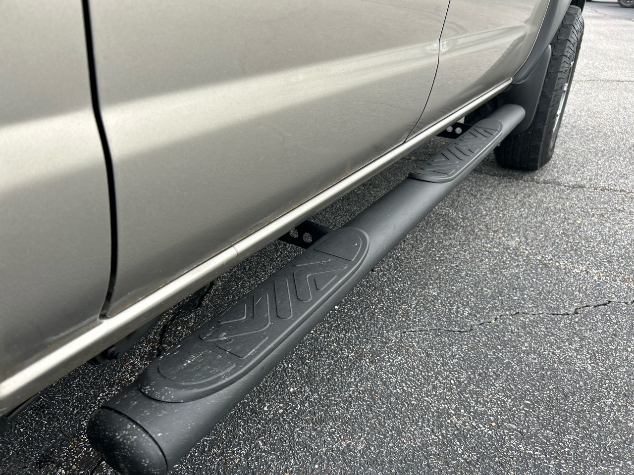 Nissan Frontier XE-V6 Crew Cab 2WD 2003