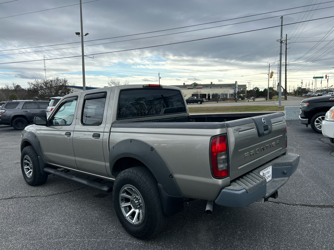 Nissan Frontier XE-V6 Crew Cab 2WD 2003