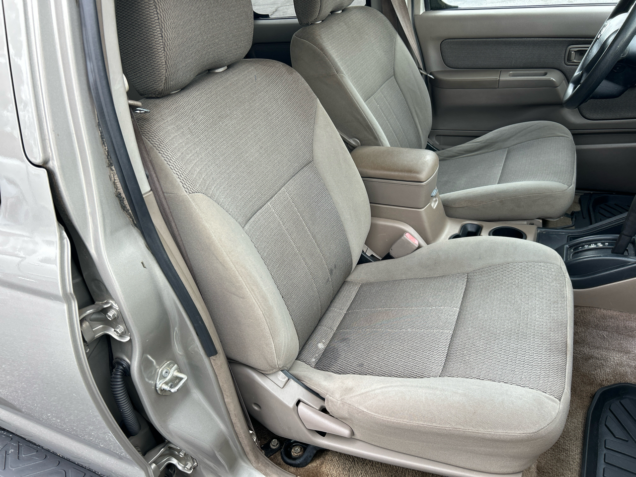 Nissan Frontier XE-V6 Crew Cab 2WD 2003