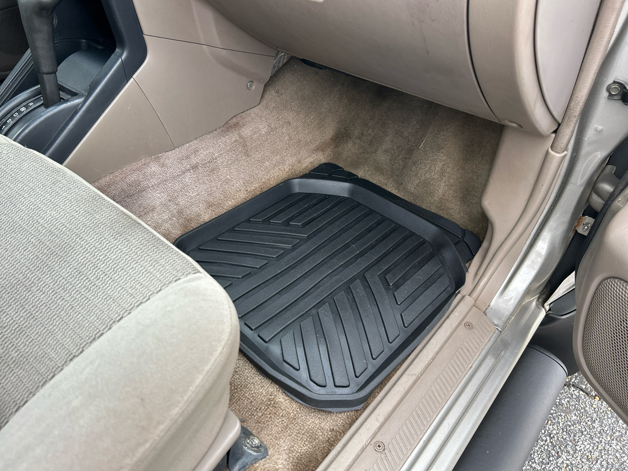 Nissan Frontier XE-V6 Crew Cab 2WD 2003