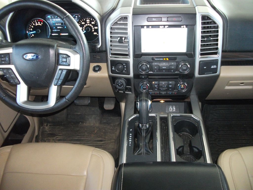 Ford F-150 Lariat SuperCrew 4WD 2016