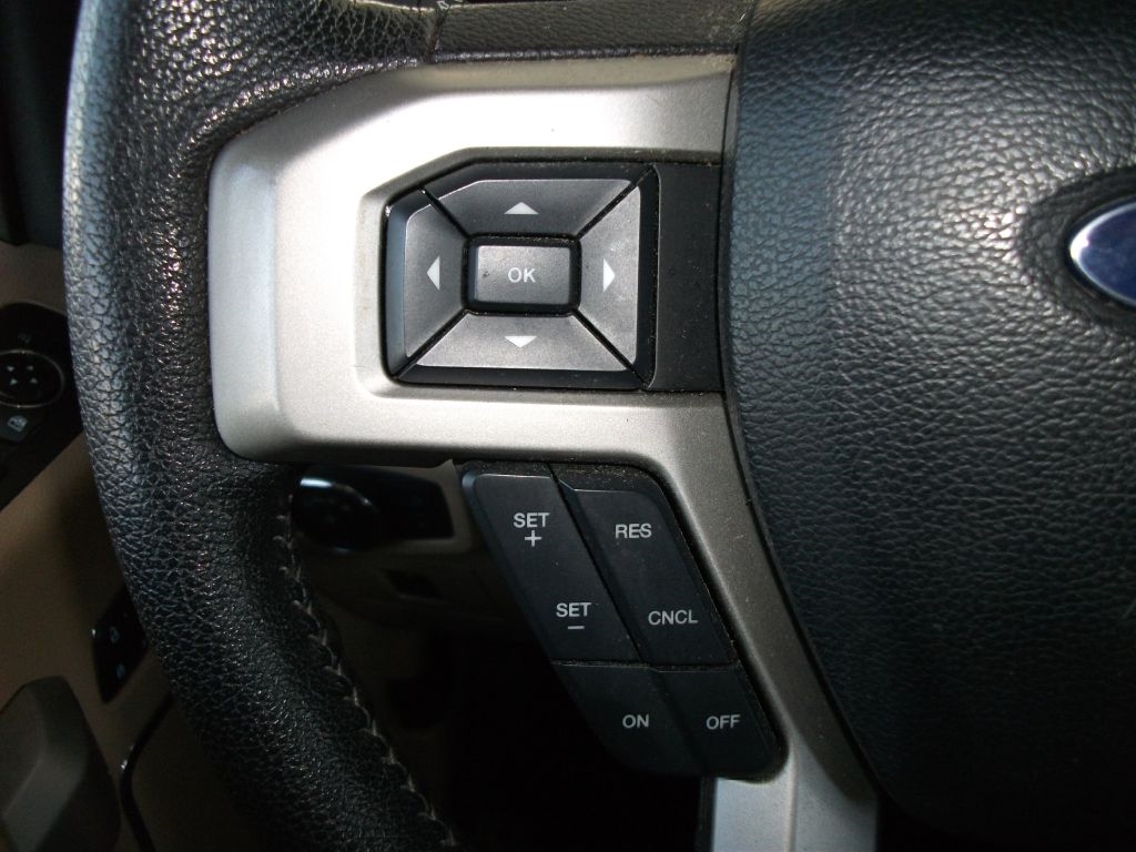 Ford F-150 Lariat SuperCrew 4WD 2016