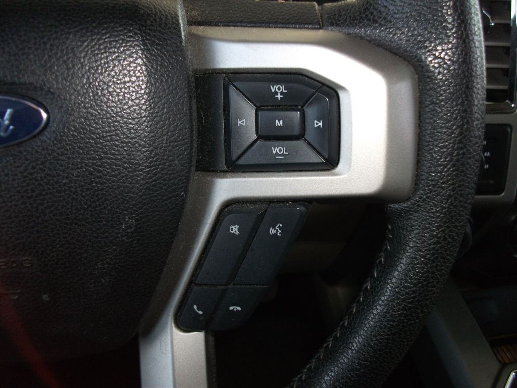 Ford F-150 Lariat SuperCrew 4WD 2016